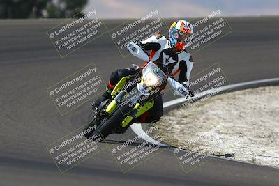 media/Sep-21-2025-TrackDaz (Sun) [[277c75b276]]/B Group/1220pm (Turn 2)/